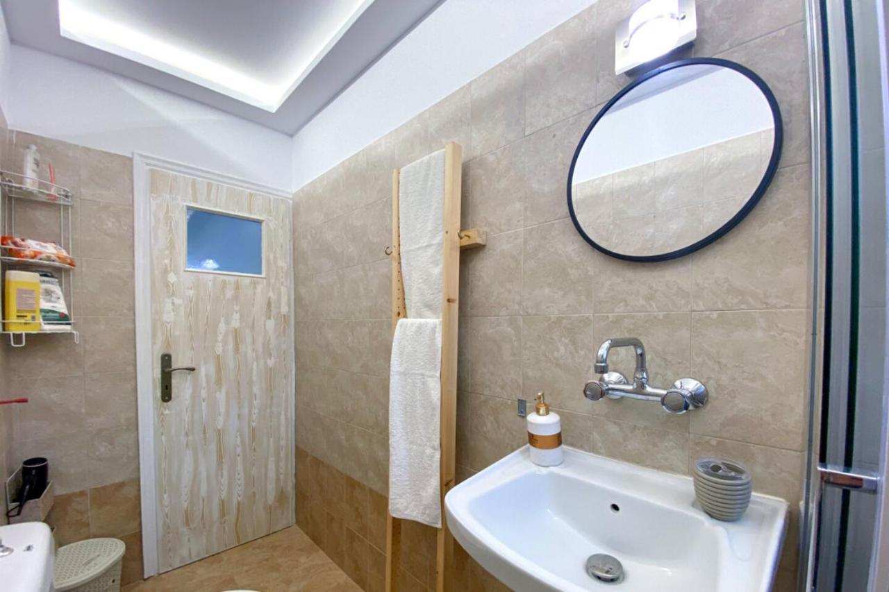 Summer Feel Suites Poros Town Exterior foto