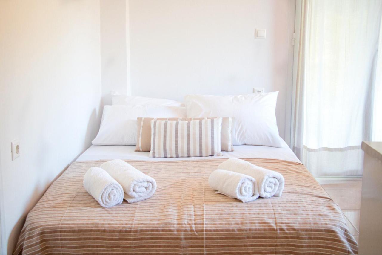 Summer Feel Suites Poros Town Exterior foto